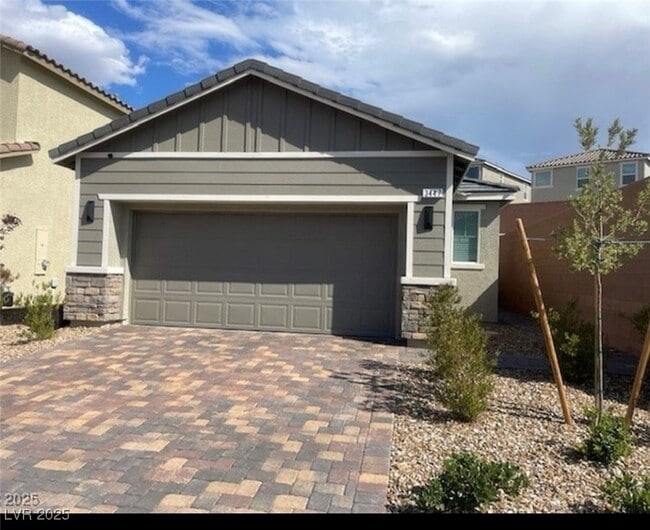 Building Photo - 3447 Covilha Ln