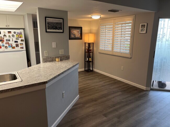 Foto del edificio - 3100 Seasons Way