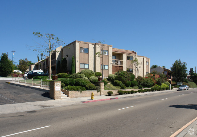 Foto del edificio - Cypress Plaza
