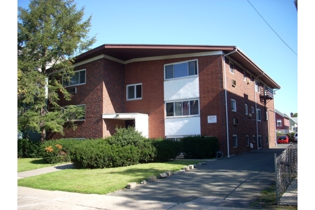 Primary Photo - 537 Monroe Ave