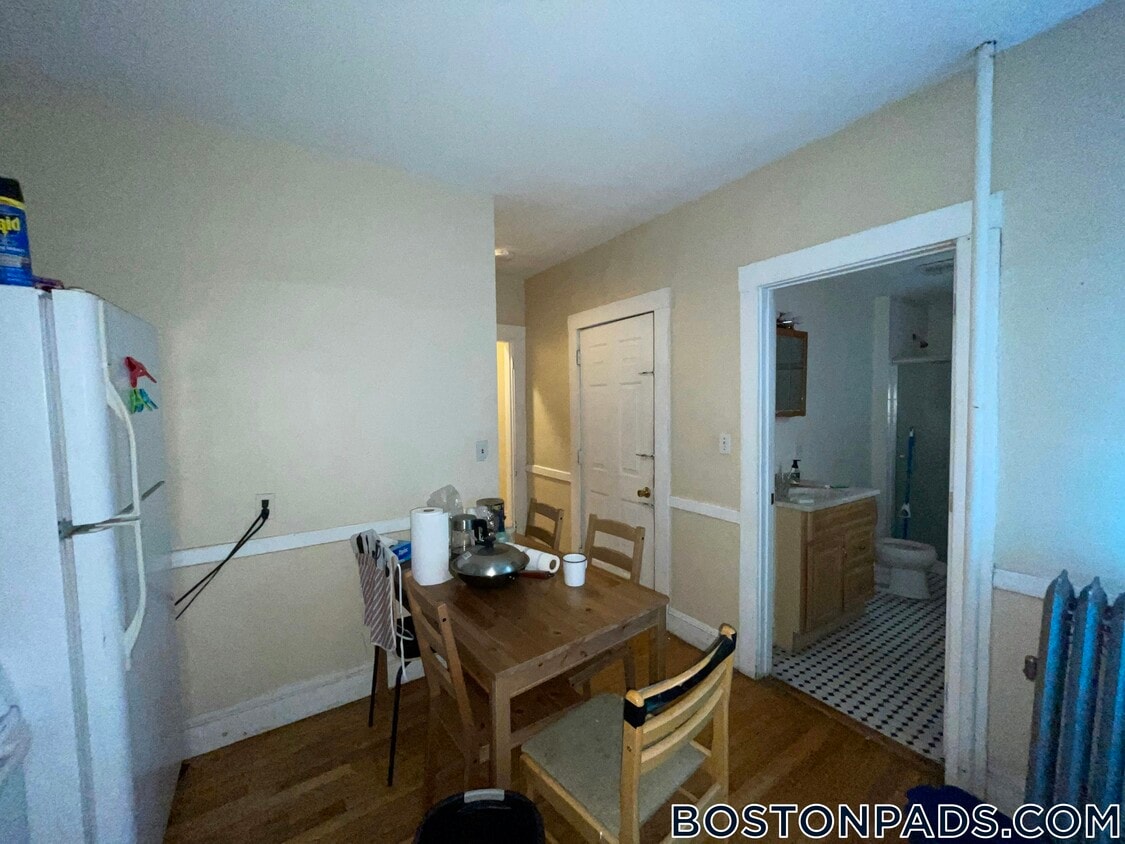 Foto principal - 192 Kelton St