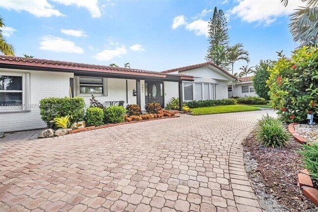 Foto del edificio - 5830 NE 14th Rd