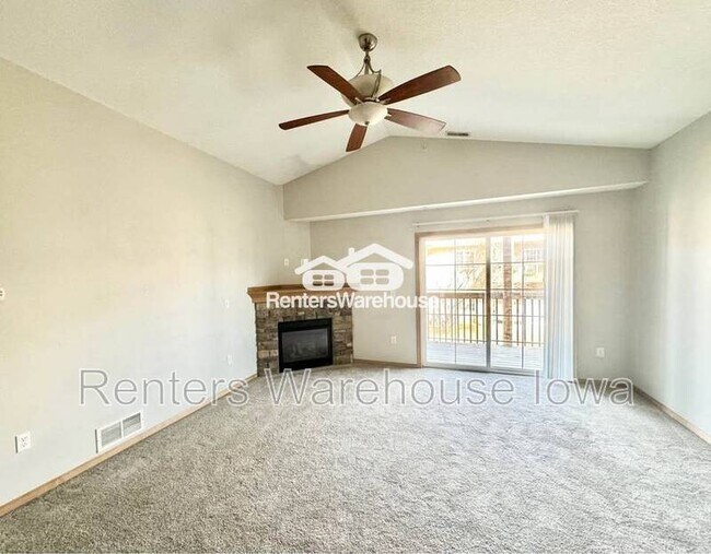 Foto del edificio - 2000 Meadow Ct