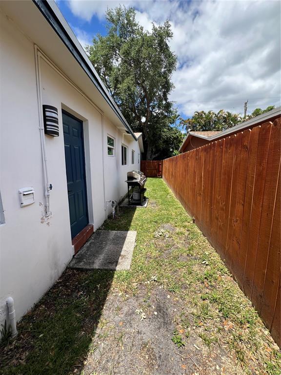 Foto del edificio - 3911 SW 51st St