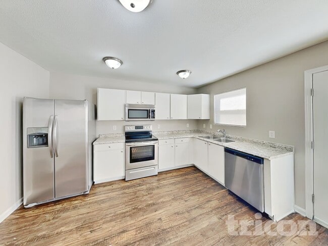 Foto del edificio - 908 Littleton Dr