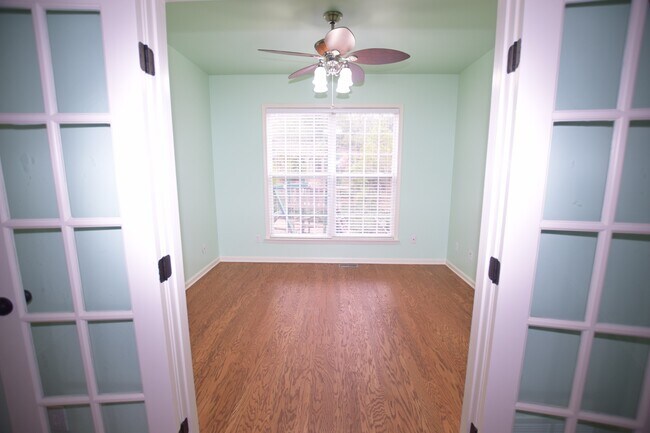 Foto del edificio - 1695 Montcliff Dr