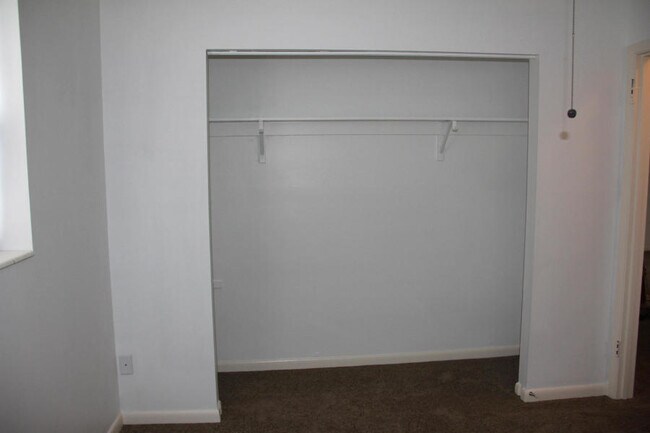 Building Photo - 231 Hibiscus St
