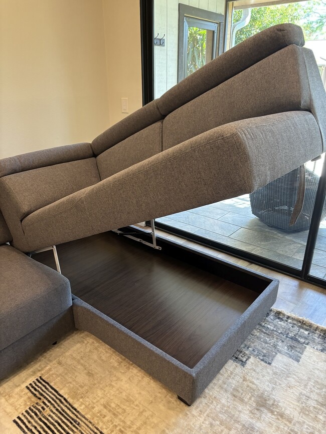 Almacenamiento adicional - 1709 Pelican Cove Rd