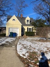 Building Photo - 212 W Roosevelt St