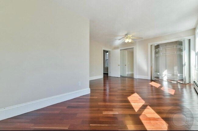 Foto del edificio - 154 Webster St