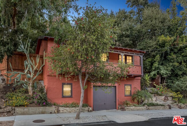 Building Photo - 3639 Regal Pl