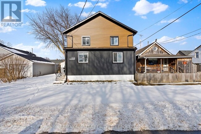 Building Photo - 115-115 Kinnear St