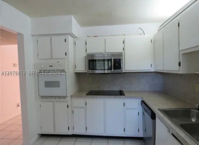 Foto del edificio - 205 Lakeview Dr