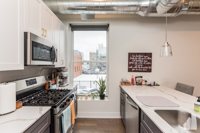 Foto del edificio - 835 N Wolcott Ave