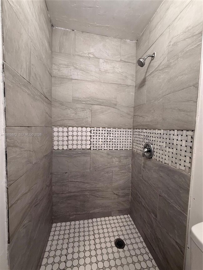 Building Photo - 5941 NW 14th Ct