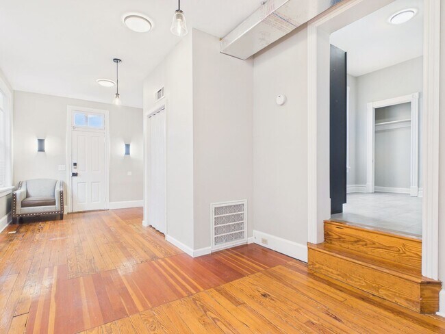 Foto del edificio - 1423 N 3rd St