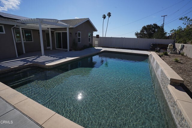 Primary Photo - 625 Colina Vista