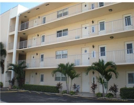 Photo - 698 NE Spanish River Blvd Apartment