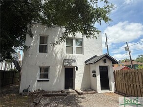 Building Photo - 508 E Henry St