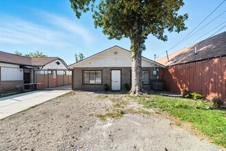 Building Photo - 1310 E 29th St