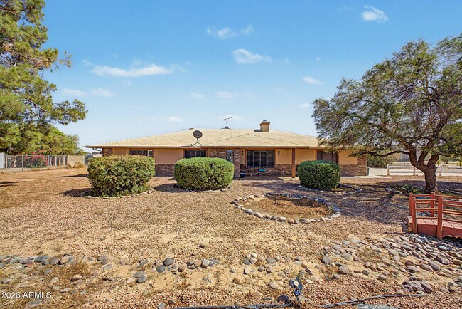 Foto del edificio - 20537 W Gordon Way