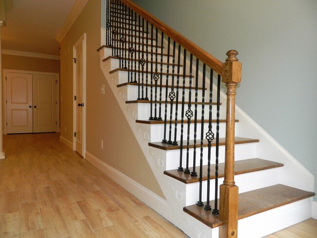 Wrought iron staircase - 1185 Waxwing Dr