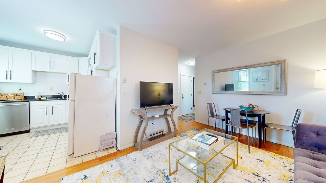 Foto principal - 1004 Tremont St