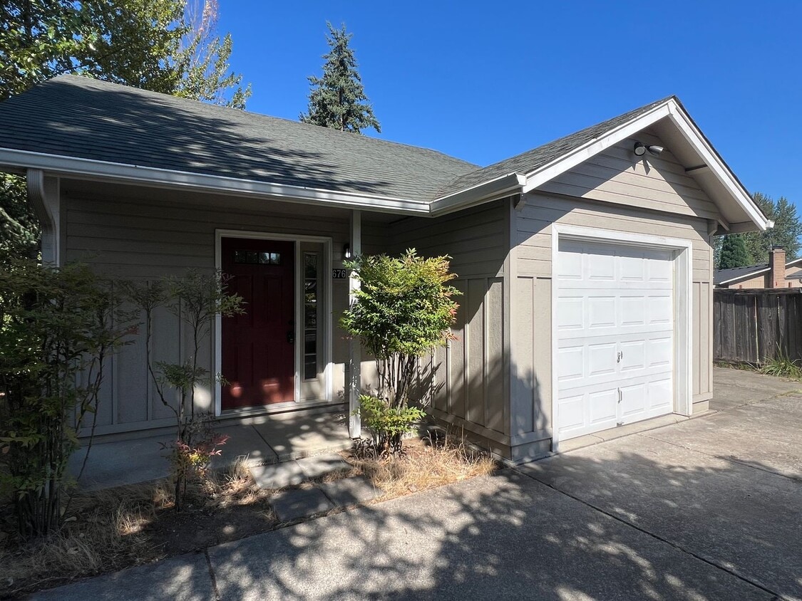Primary Photo - Newly Remodeled Home