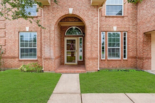 Foto del edificio - 6209 Fawnlake Dr