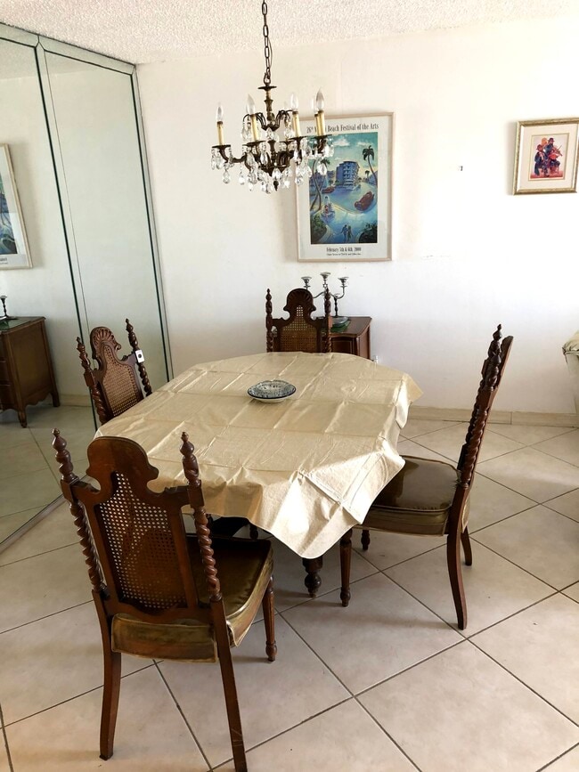 Dining Room - 7900 Tatum Waterway Dr