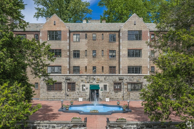 Witherbee Court