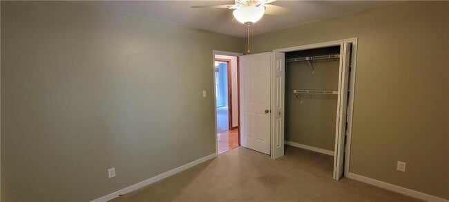 Building Photo - 5210 Fairlake Ln