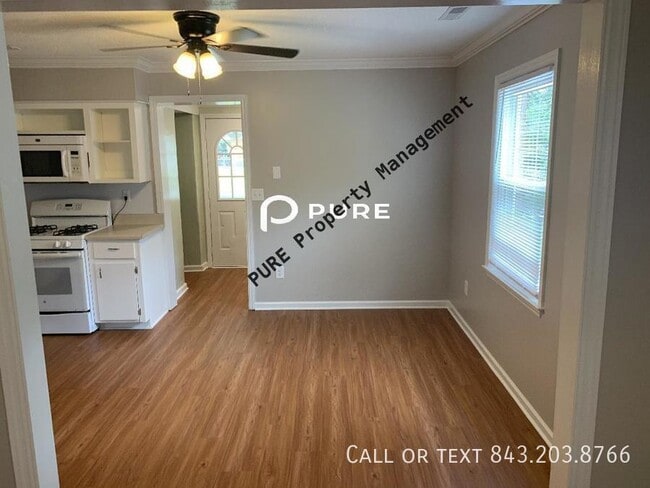 Building Photo - 558 Orangeburg Rd