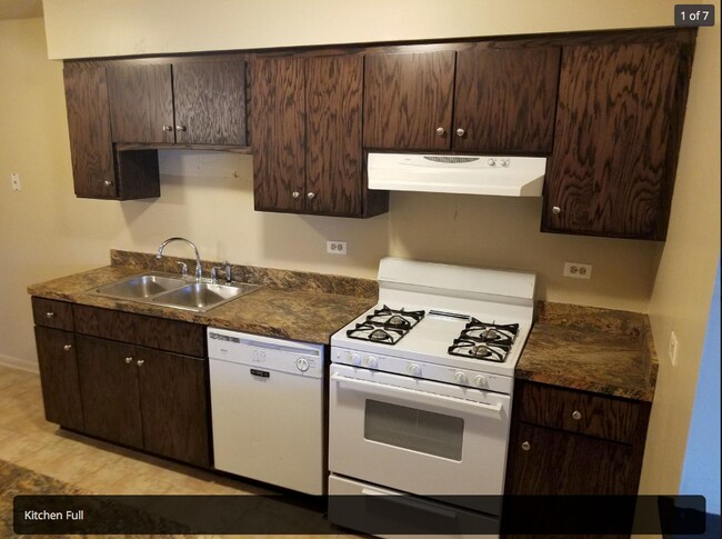 432E Kitchen Full - 432 Pleasant Run Dr