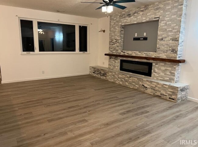 Foto del edificio - 861 Farrier Pl