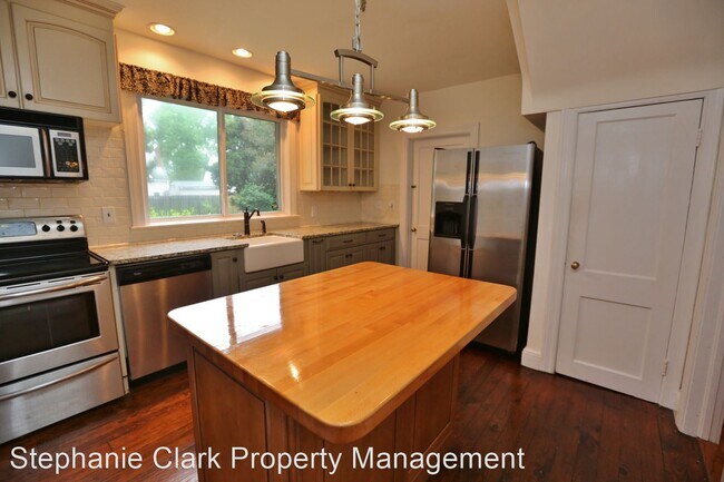 Foto del edificio - 4 br, 2.5 bath House - 457 Hariton Court