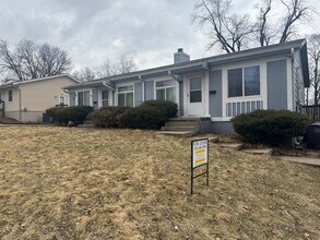 Building Photo - 927 Herold Ave