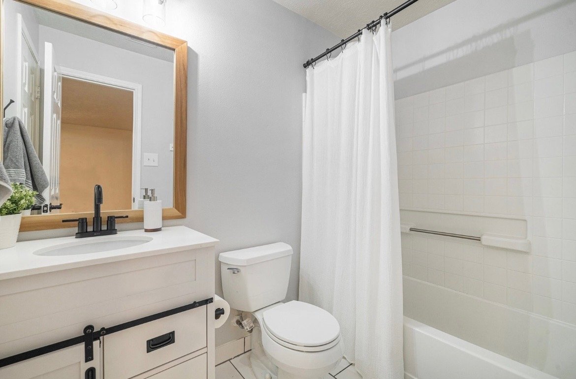 Foto del edificio - 726 Slate Valley Ln