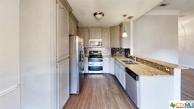 Building Photo - 2030 Stonehaven