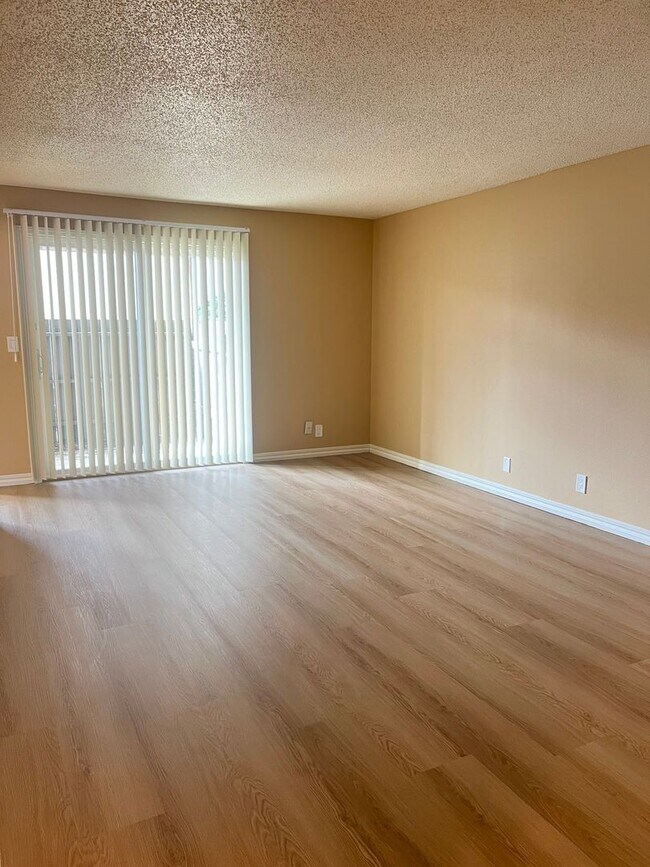 Foto del edificio - 3411 3rd Ave SE