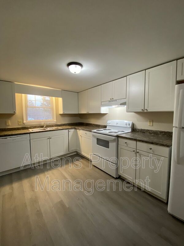 Building Photo - 187 Shoemaker Ct