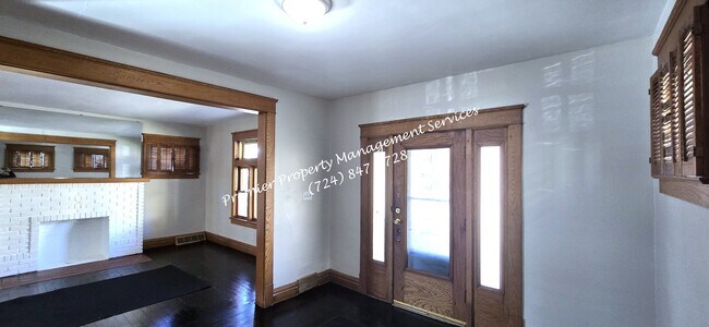 Foto del edificio - 922 Winslow Ave