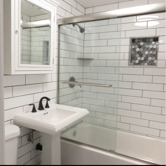 Building Photo - 359 N 21st Ave