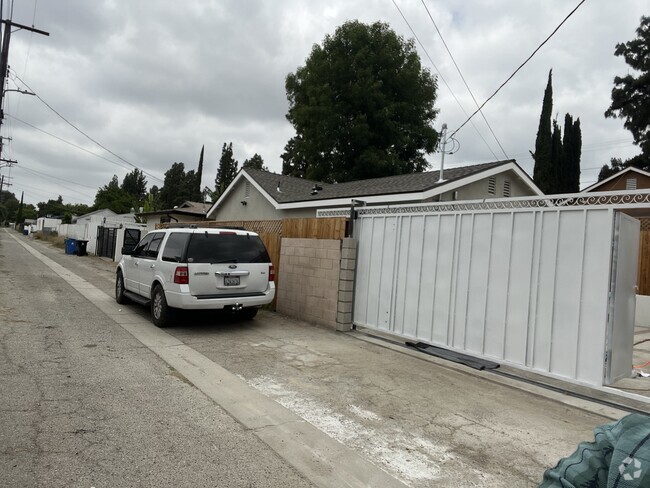 Building Photo - 17044 San Fernando Mission Blvd