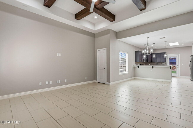 Building Photo - 14925 Tierra Mirage Ave