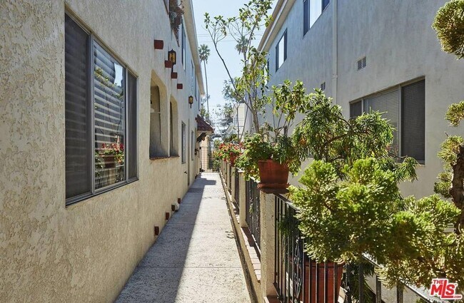 Foto del edificio - 1130 9th St