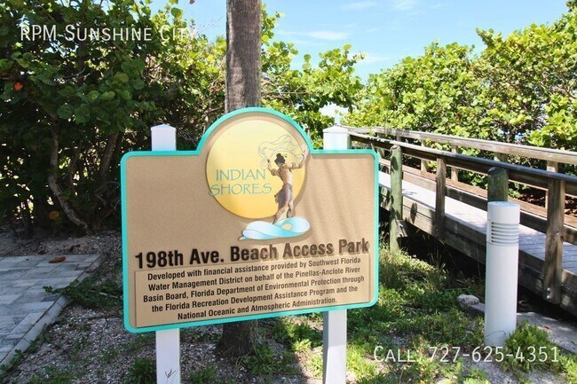 Building Photo - Beachside Bliss: Stunning 2 Bed, 2 Bath Co...