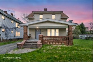 Building Photo - 12405 Rexford Ave