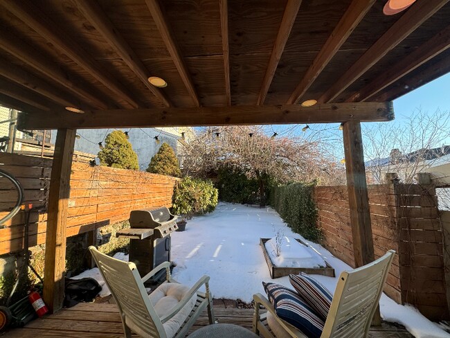 Foto del edificio - 209 East St