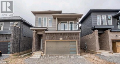 Building Photo - 54 McLaughlin St
